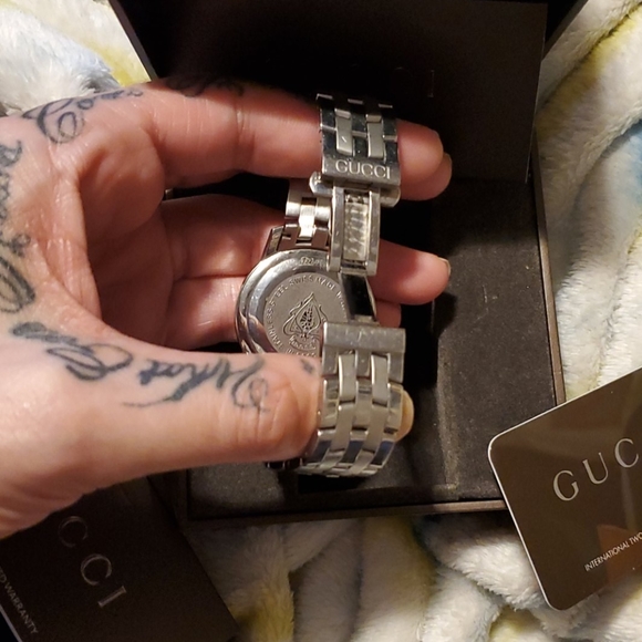 gucci watch - Picture 5 of 5